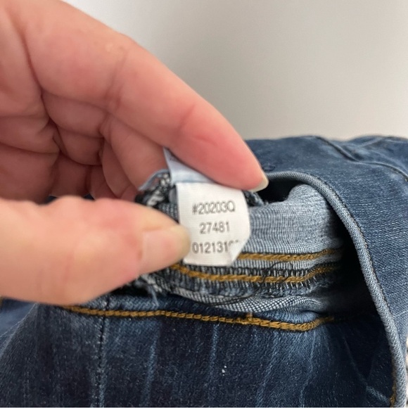 Spanx Distressed Skinny Jeans Blue Raw Hem 20203Q Size 6-8/Medium Petite - Picture 10 of 12